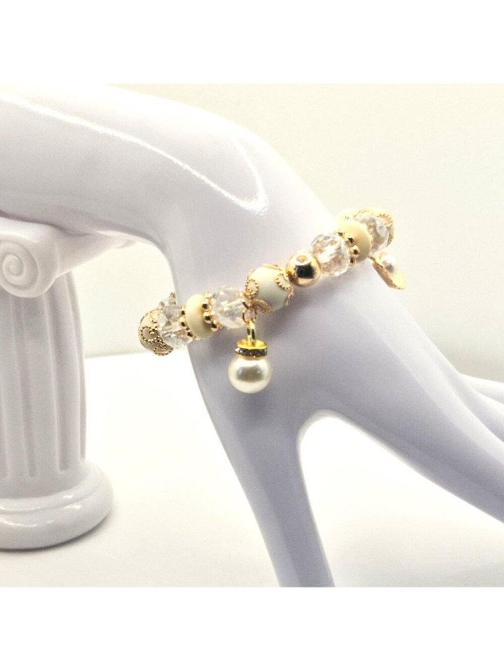 Pearl Charm Bracelet Gold Stretch Bracelet, Bridal Pearl Jewelry, Elegant - Picture 5 of 9